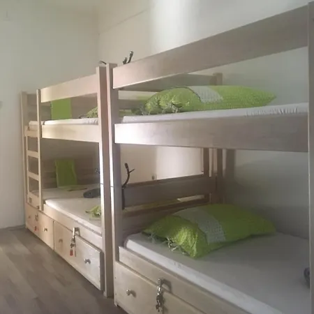 Hvar Centre Dorms 흐바르
