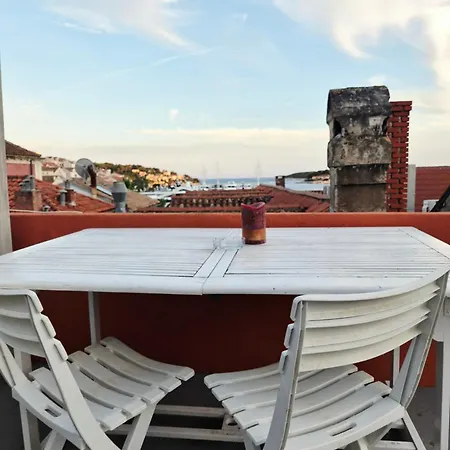 Hvar Old Town Boutique Hostel *